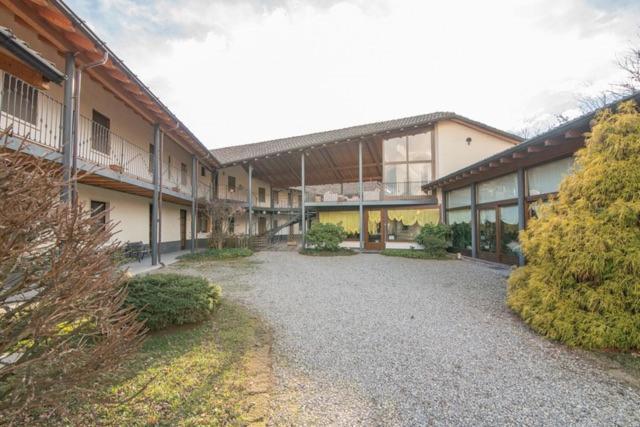Albergo Giardino Sannazzaro de' Burgondi Exterior photo