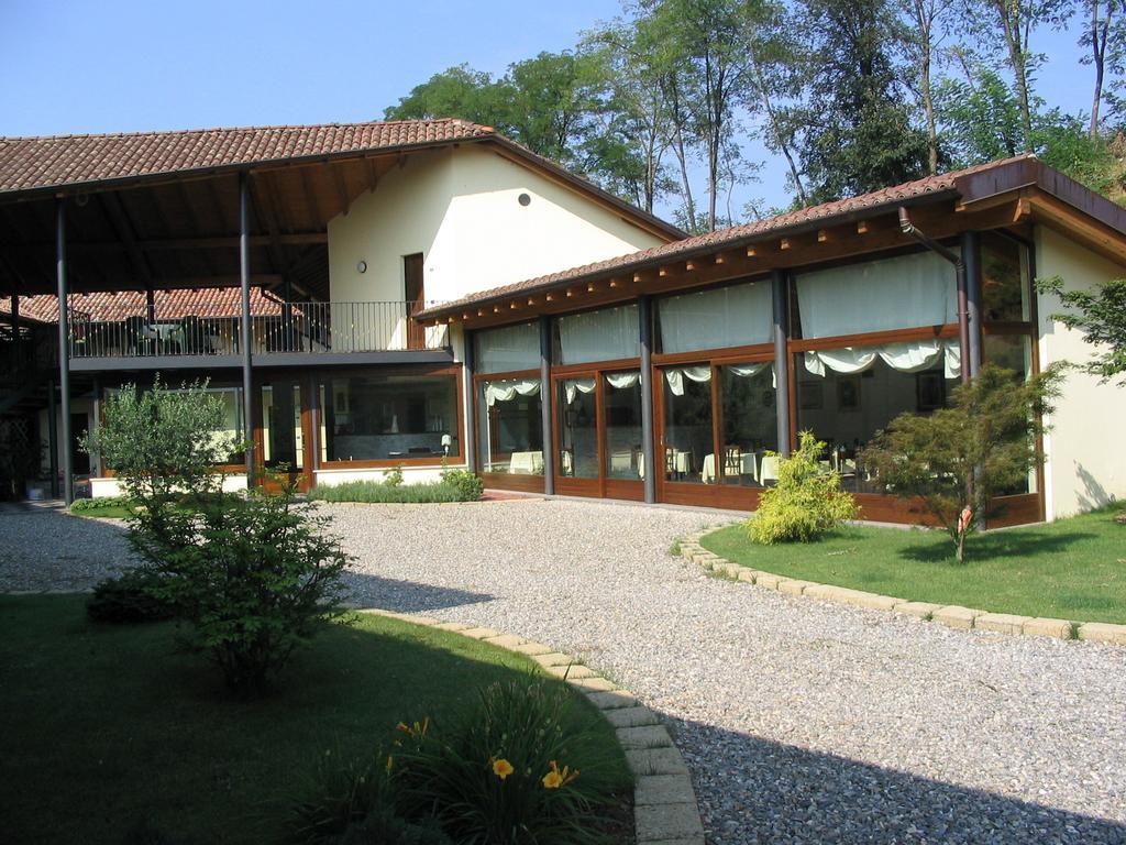 Albergo Giardino Sannazzaro de' Burgondi Exterior photo