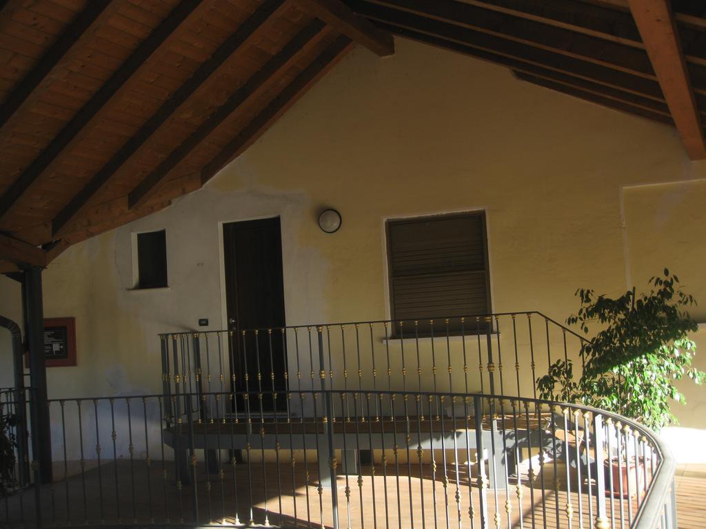 Albergo Giardino Sannazzaro de' Burgondi Exterior photo