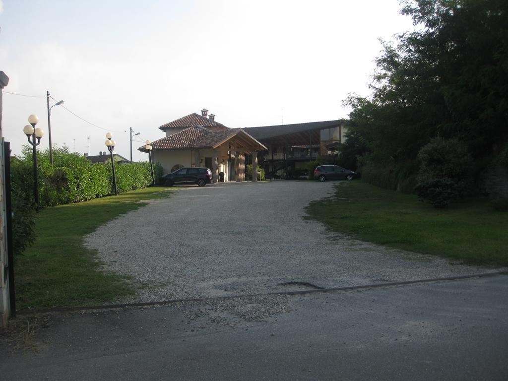 Albergo Giardino Sannazzaro de' Burgondi Exterior photo