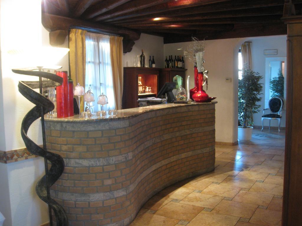 Albergo Giardino Sannazzaro de' Burgondi Exterior photo